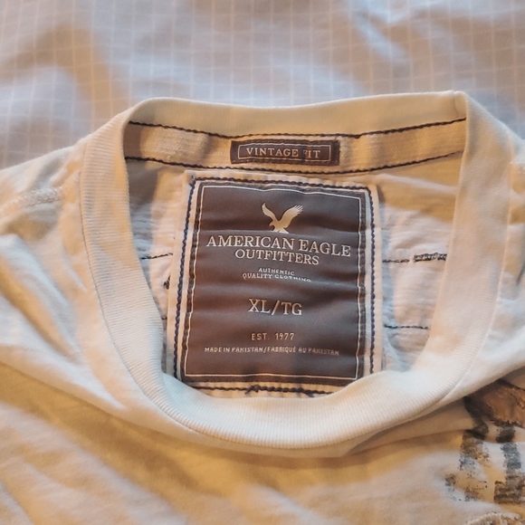 American eagle vintage long sleeve - Picture 3 of 3